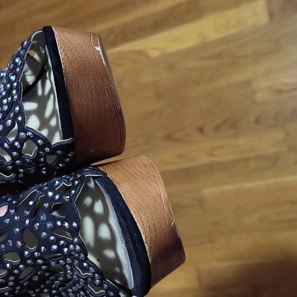 Zigi Soho Black Studded Slide Sandals - Picture 7 of 13